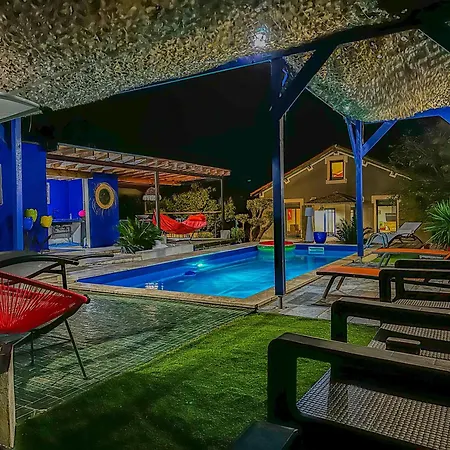 Villa Loft Modern Avec Jardin Piscine Et Pool House *