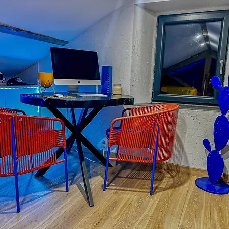 Loft Modern Avec Jardin Piscine Et Pool House *