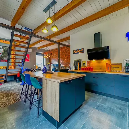 Loft Modern Avec Jardin Piscine Et Pool House *