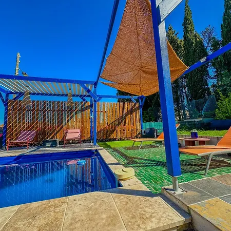Villa Loft Modern Avec Jardin Piscine Et Pool House *