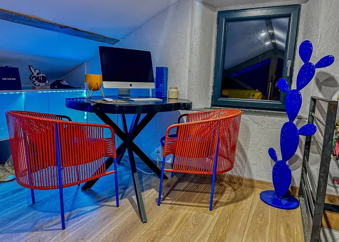 Loft Modern Avec Jardin Piscine Et Pool House *